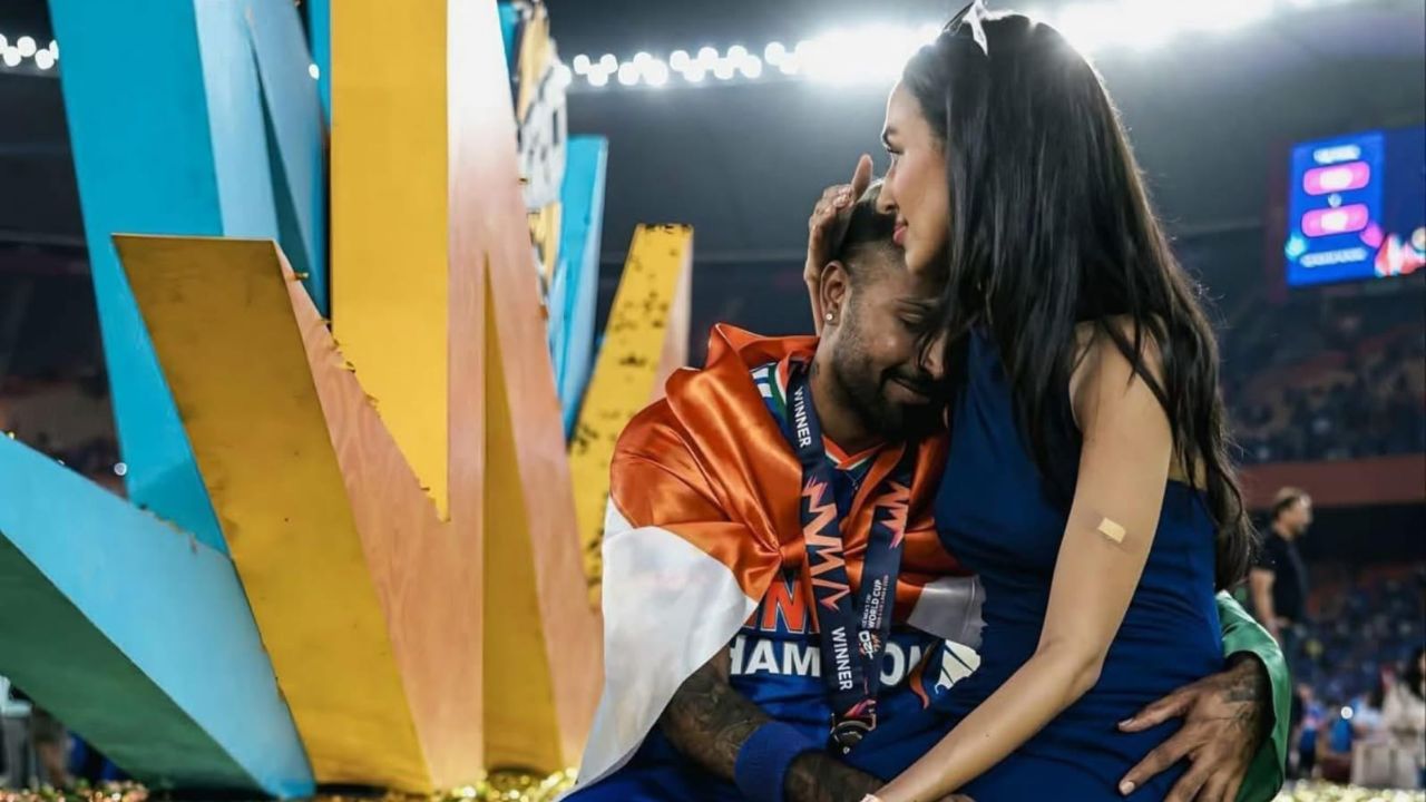 Complaint filed against Hardik Pandya for insulting the national flag