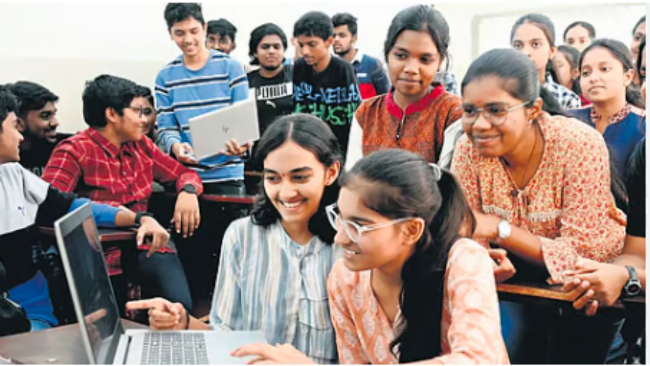 Karnataka 2nd PUC Results Increase by 10%: Udupi Tops, Yadgir Ranks Last